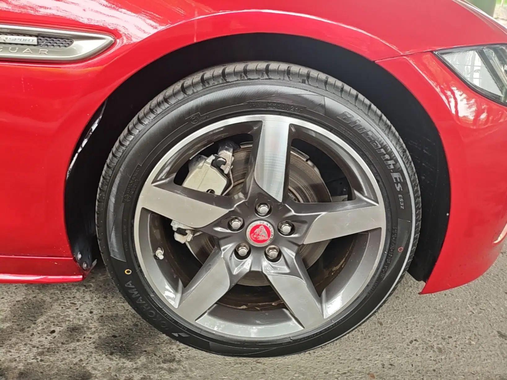 Jaguar XE 2015 2.0T 240 PS R-Sport — миниатюра 8