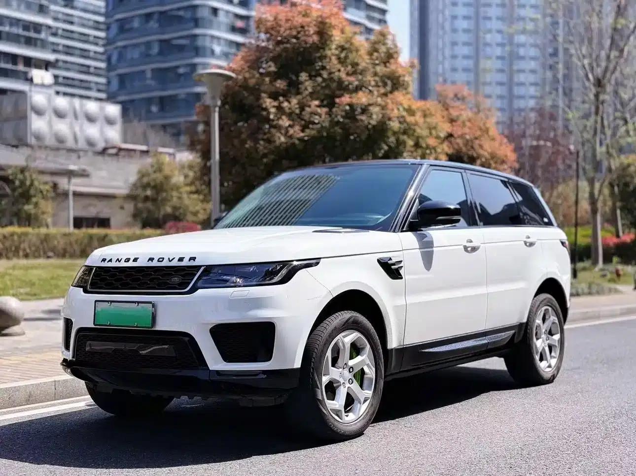 Range Rover Sport Hybrid 2018 P400e — миниатюра 1