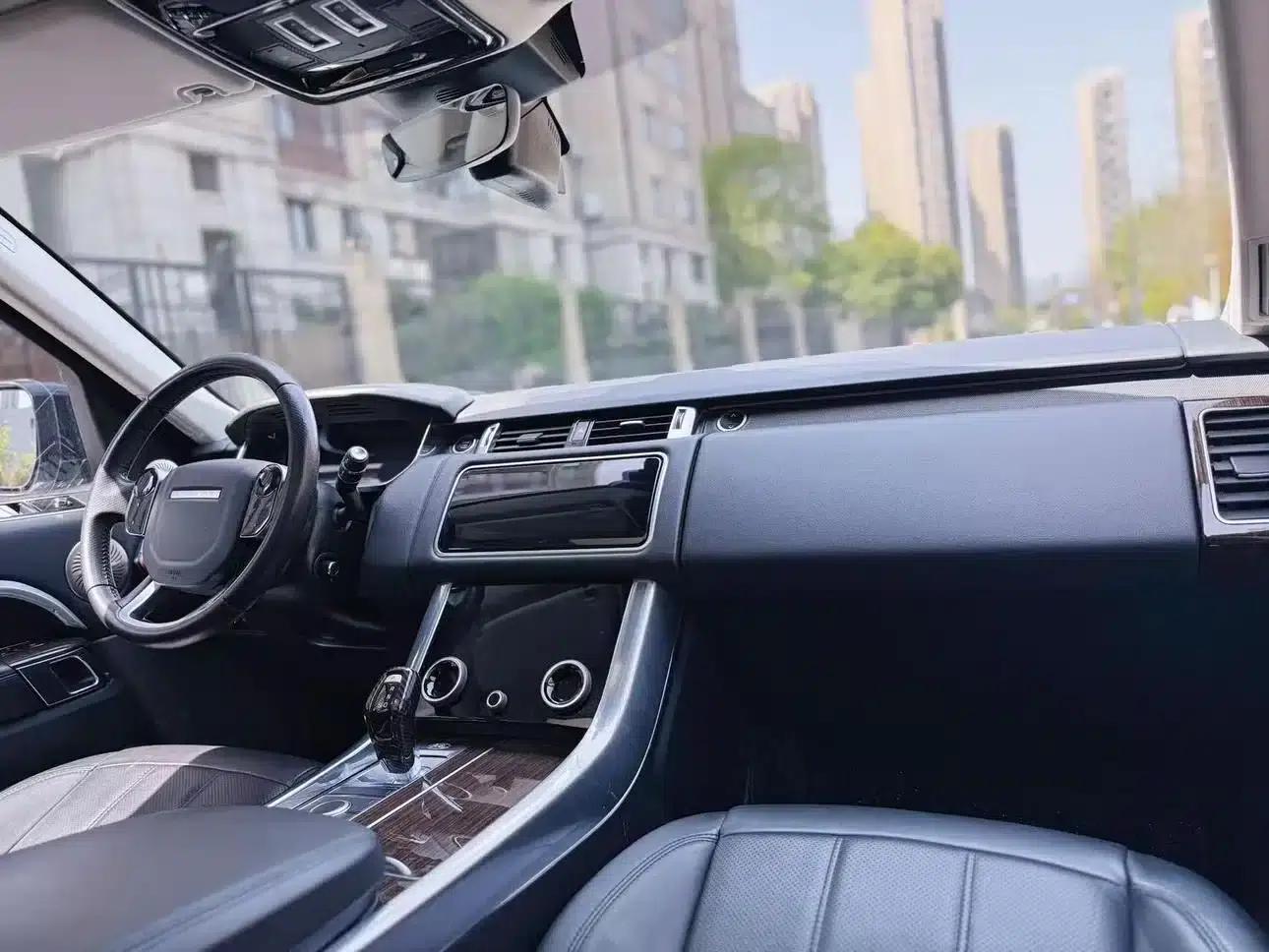 Range Rover Sport Hybrid 2018 P400e — миниатюра 12