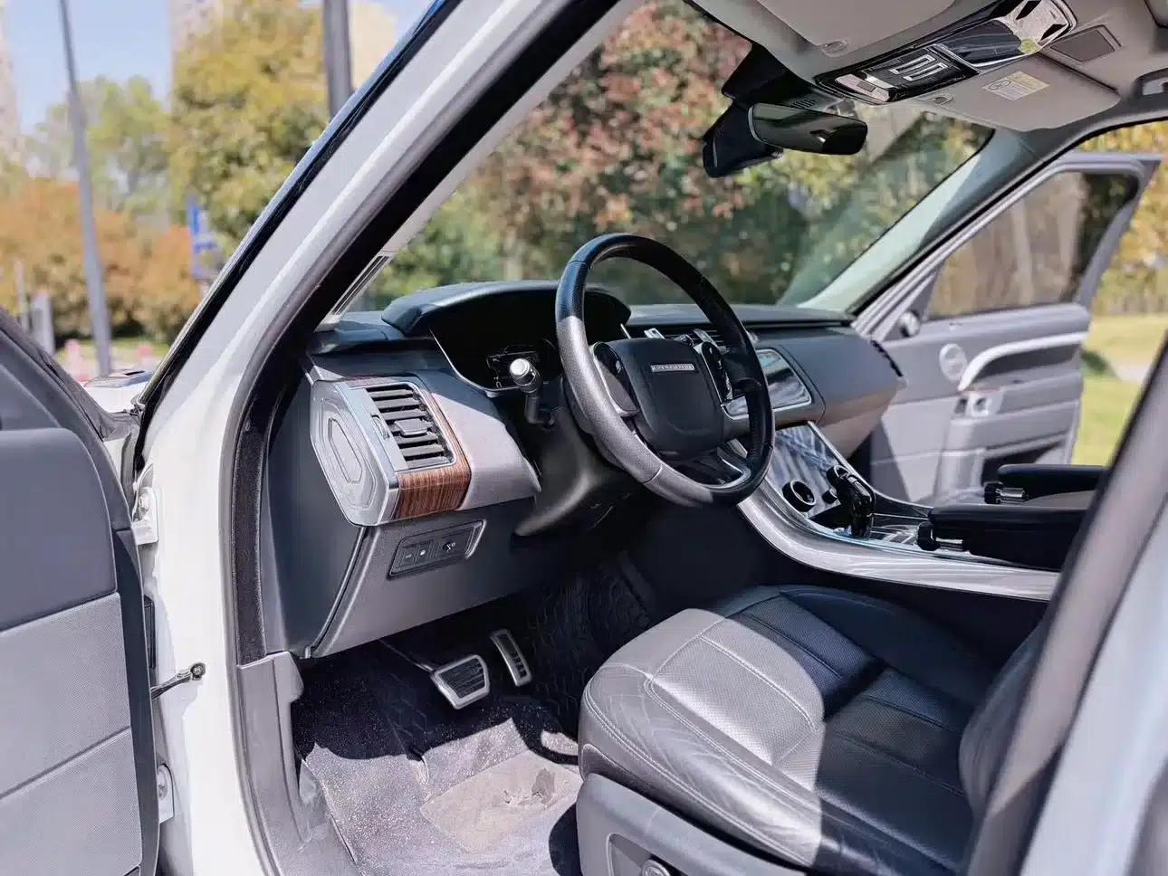 Range Rover Sport Hybrid 2018 P400e — миниатюра 10