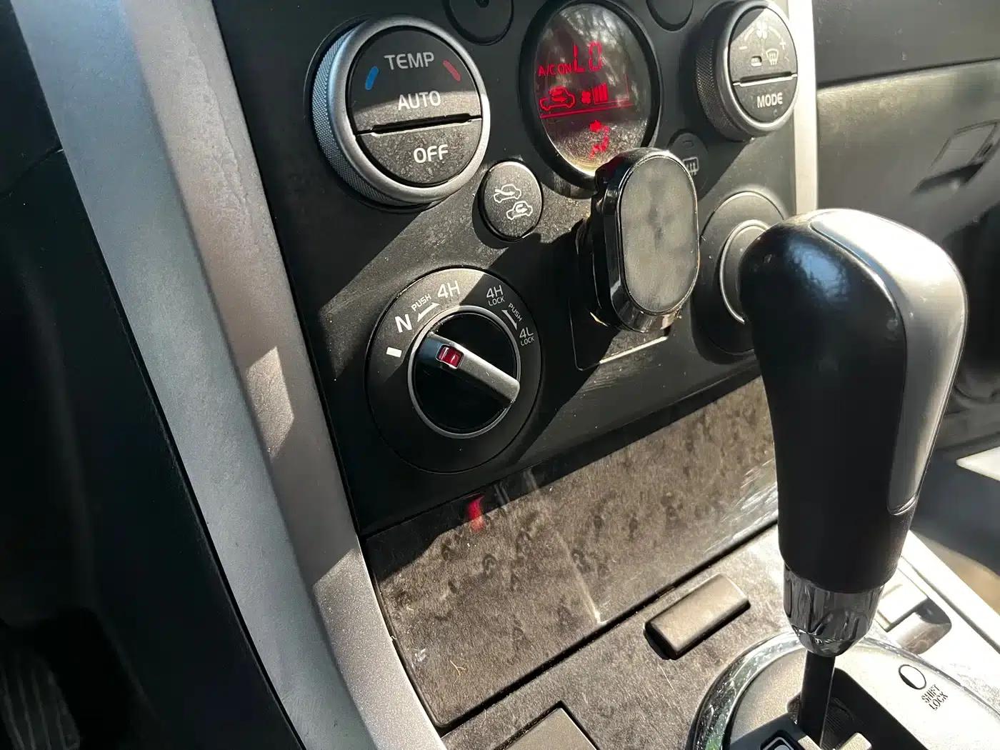 2012 Grand Vitara 2.4L AT Luxury Navigation 5-Door Edition — миниатюра 15