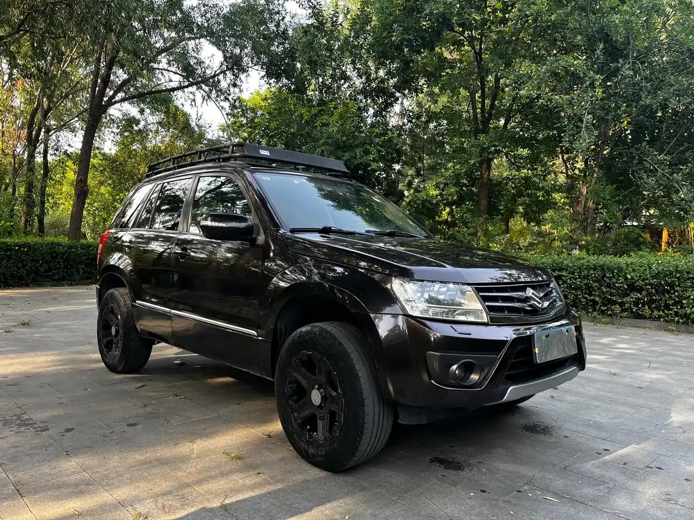 2012 Grand Vitara 2.4L AT Luxury Navigation 5-Door Edition — миниатюра 3