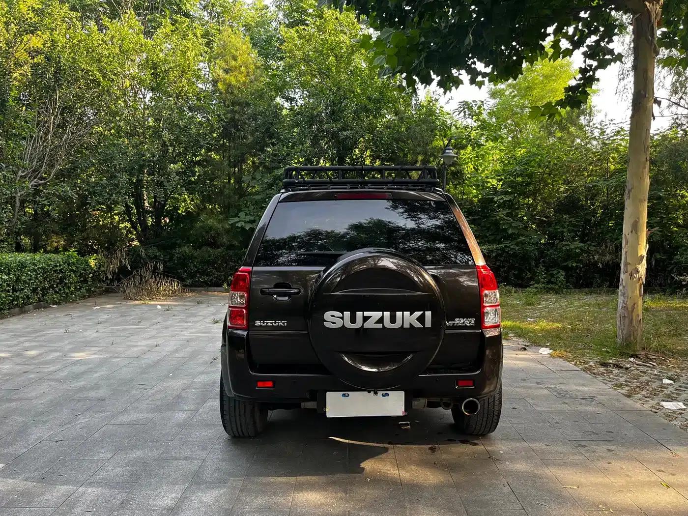 2012 Grand Vitara 2.4L AT Luxury Navigation 5-Door Edition — миниатюра 6