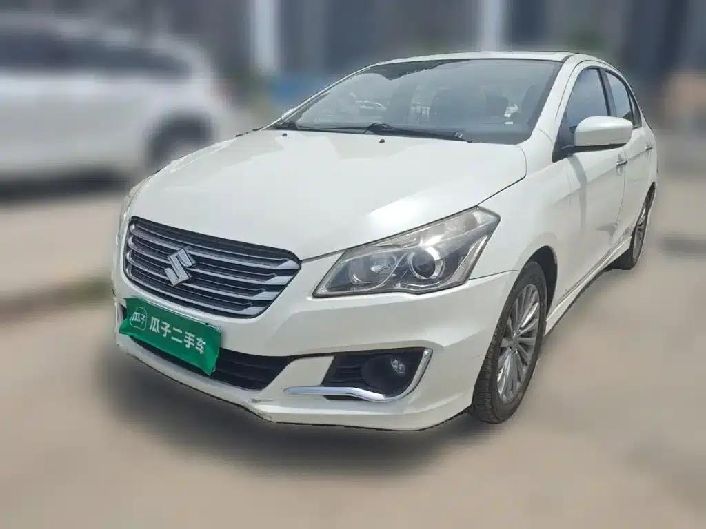 Ciaz 2015 1.6L Automatic Enjoyment Edition — миниатюра 1