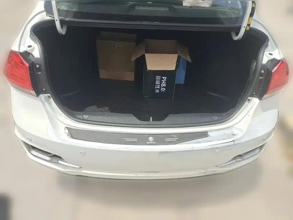 Ciaz 2015 1.6L Automatic Enjoyment Edition — миниатюра 16