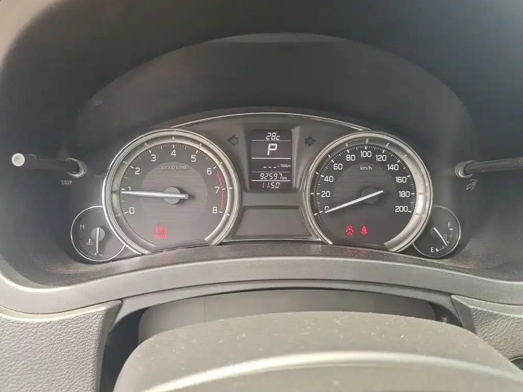 Ciaz 2015 1.6L Automatic Enjoyment Edition — миниатюра 9