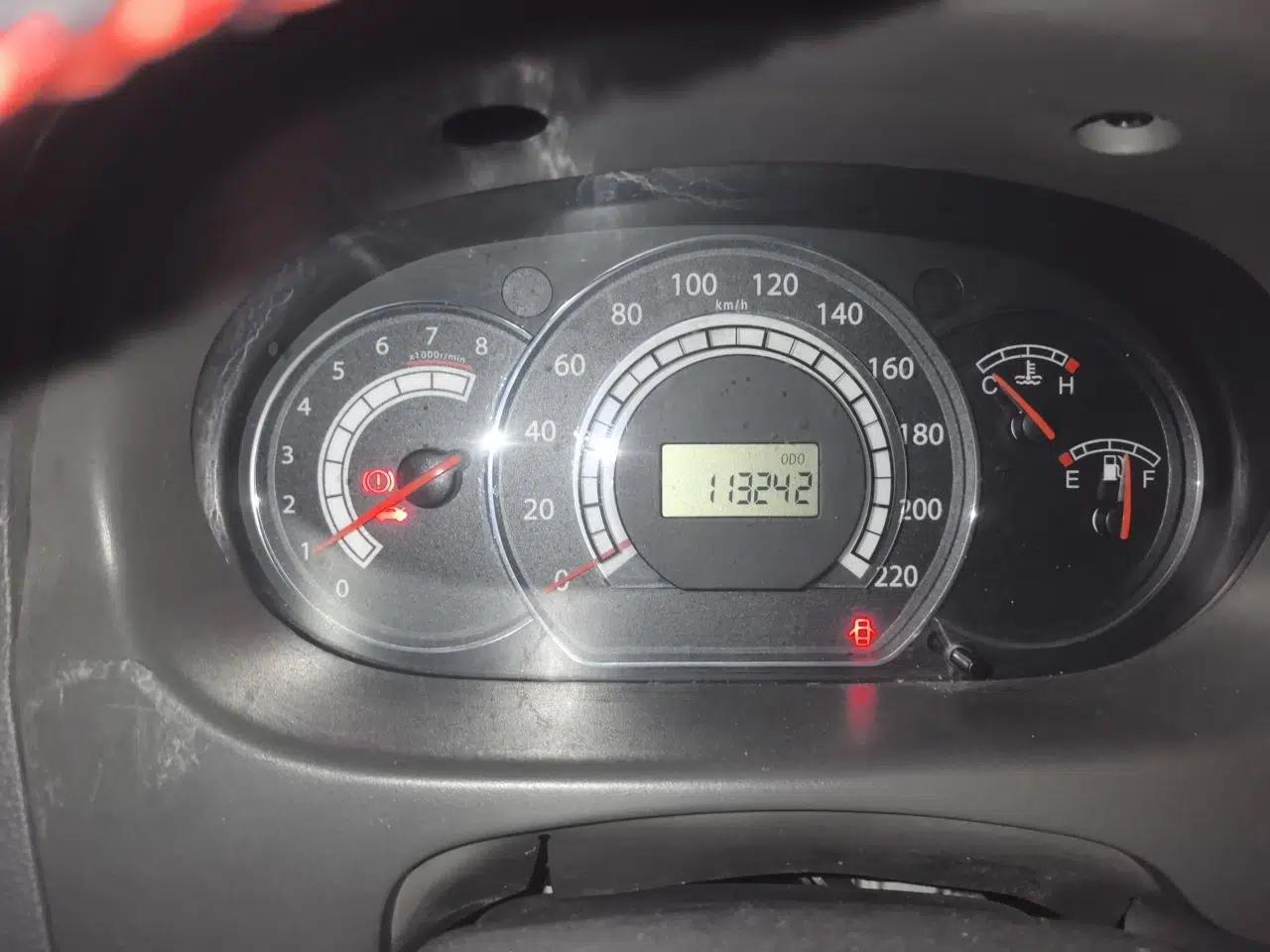 JAC Group Refine M2 2012 1.5L MT IKEA Comfort Edition — миниатюра 12