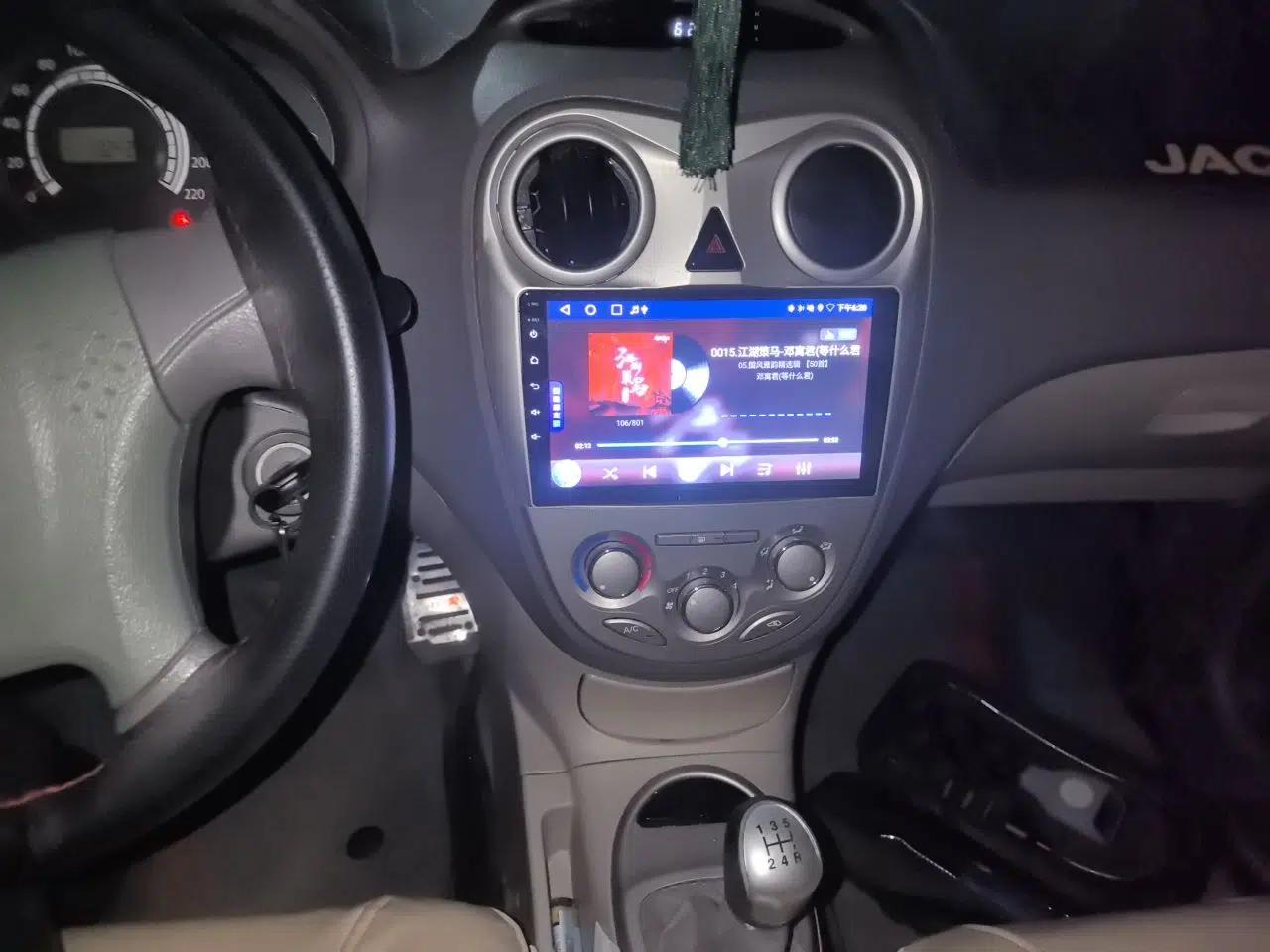 JAC Group Refine M2 2012 1.5L MT IKEA Comfort Edition — миниатюра 13