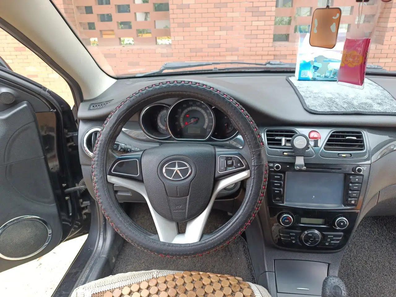 JAC Group Heyue 2012 1.5L Manual Luxury Version — миниатюра 10