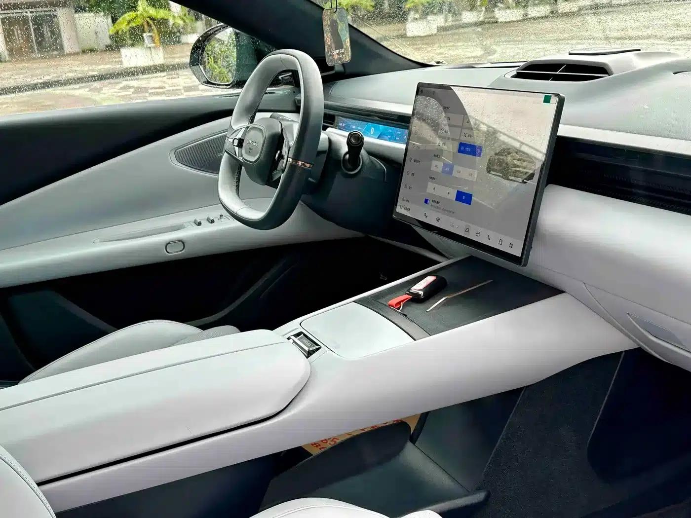 Lynk & Co Z10 2024 Model 95kWh 702km AWD Intelligent Driving Ultra — миниатюра 11
