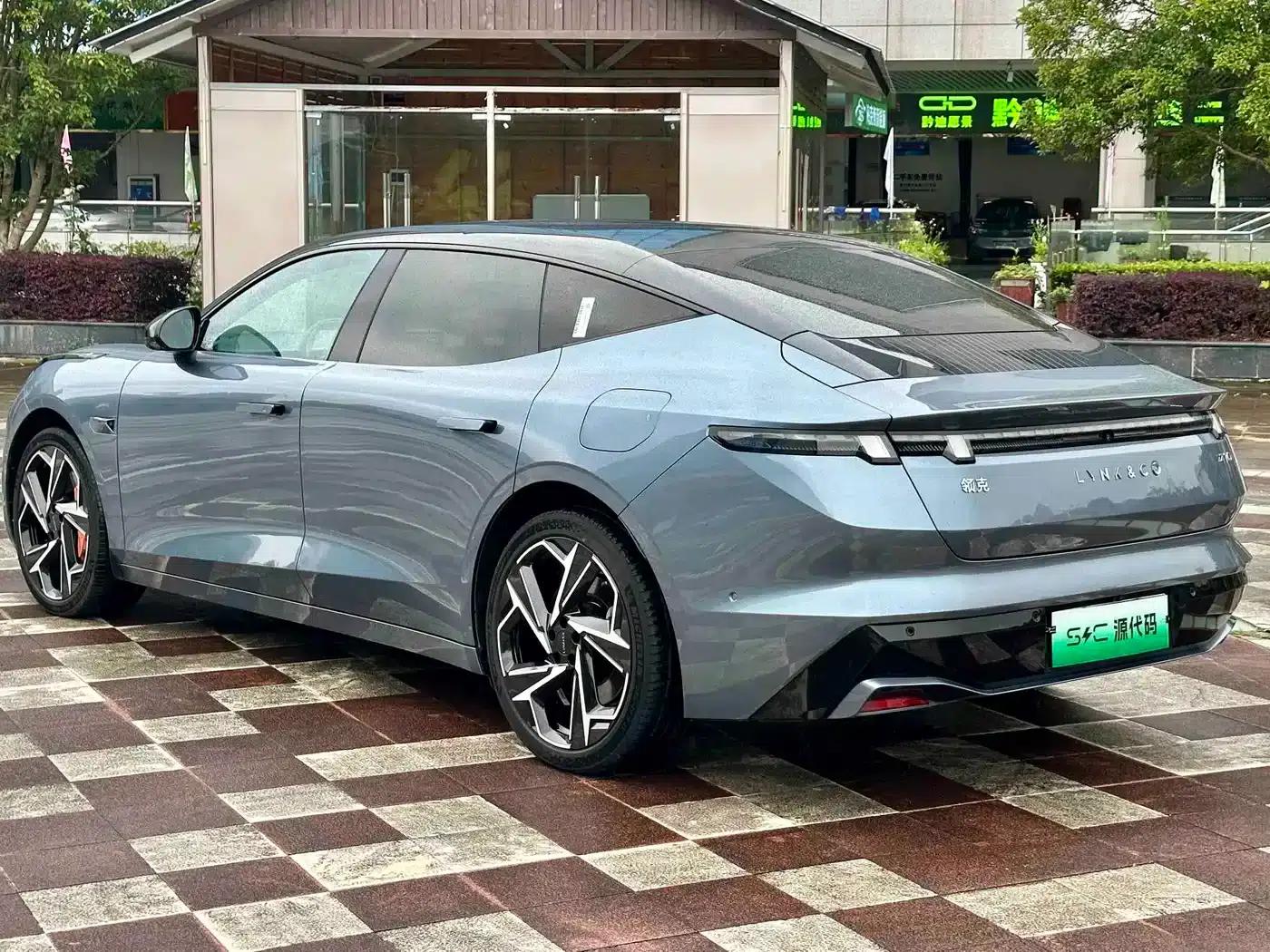 Lynk & Co Z10 2024 Model 95kWh 702km AWD Intelligent Driving Ultra — миниатюра 17