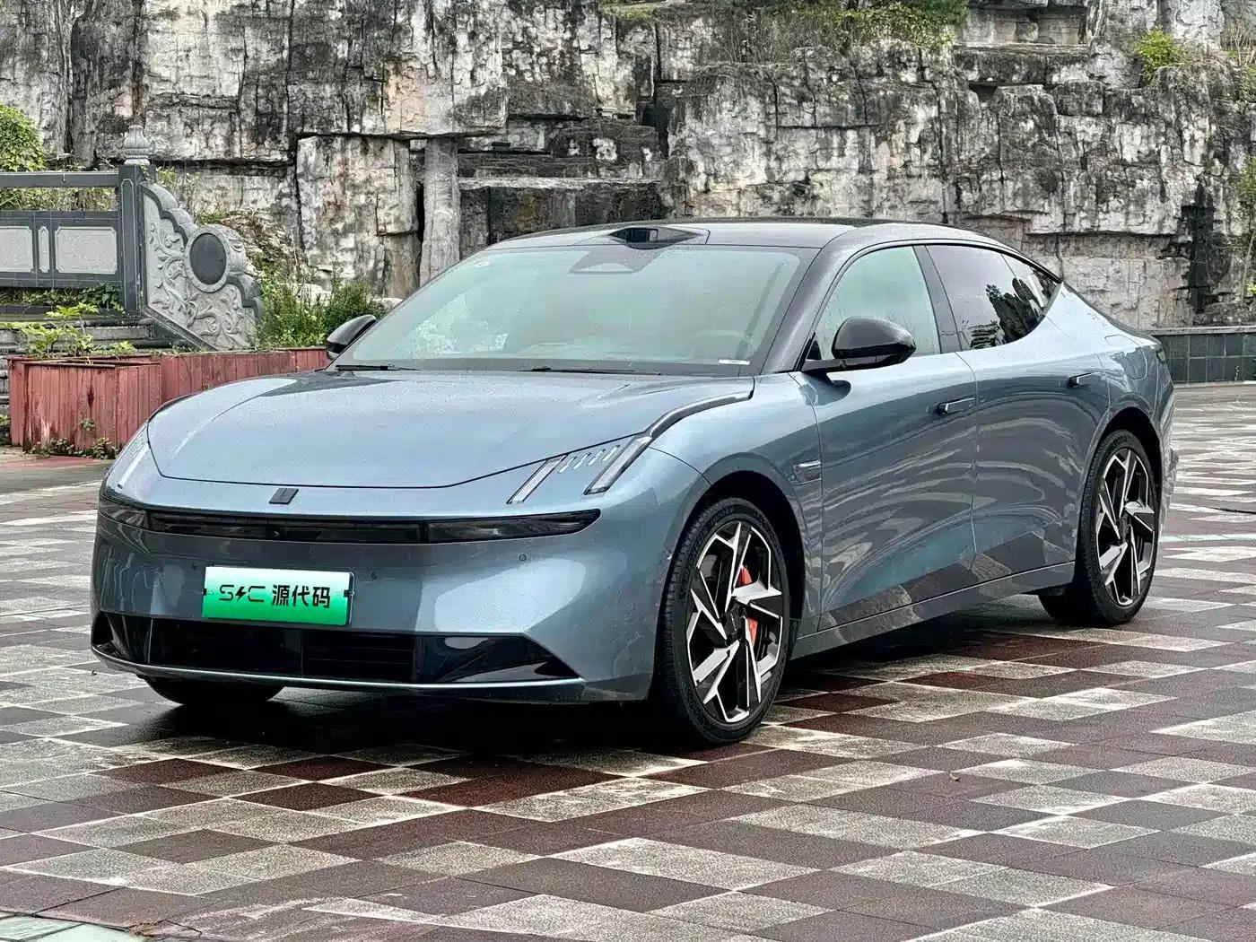 Lynk & Co Z10 2024 Model 95kWh 702km AWD Intelligent Driving Ultra — миниатюра 4