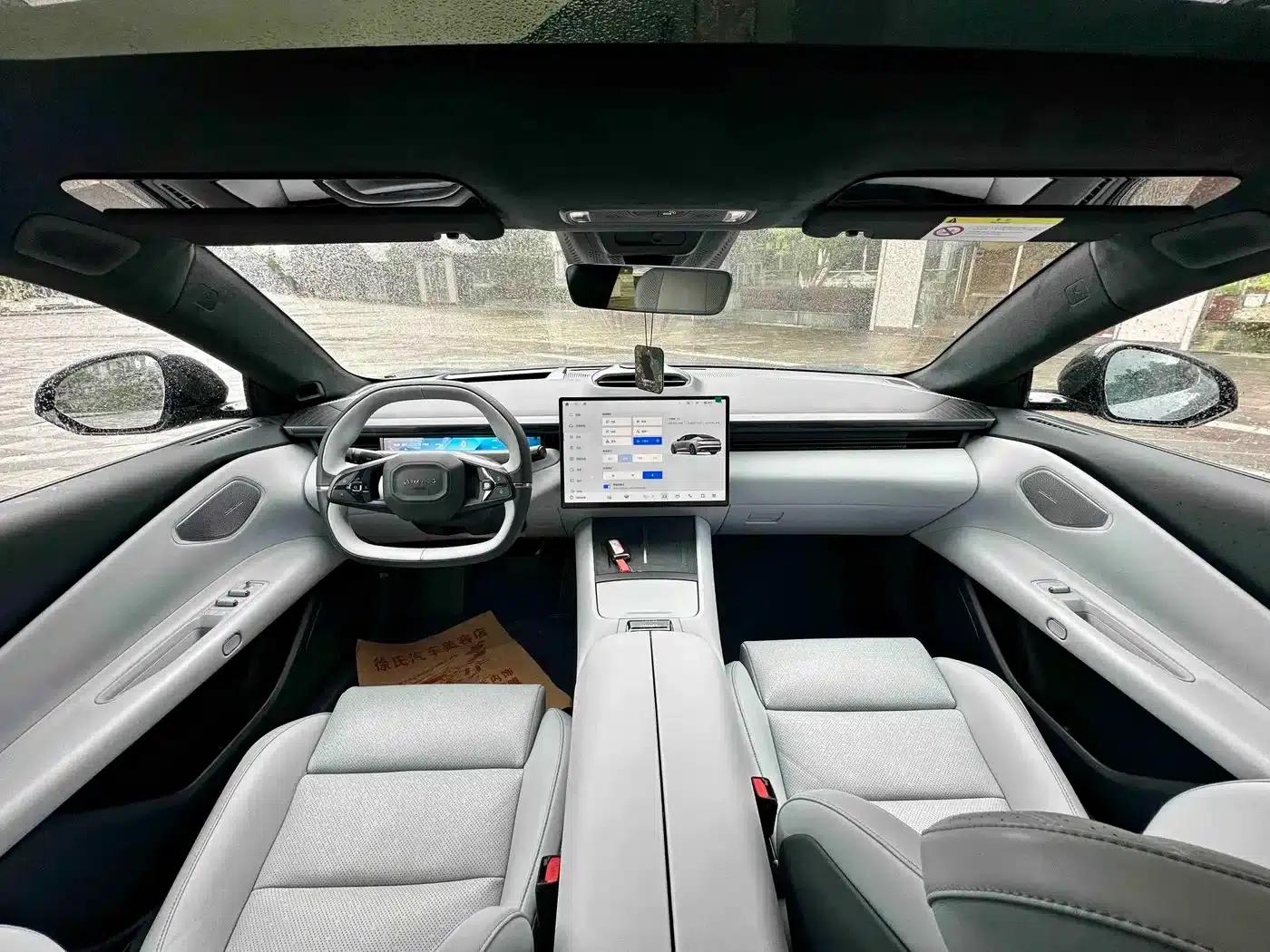 Lynk & Co Z10 2024 Model 95kWh 702km AWD Intelligent Driving Ultra — миниатюра 9