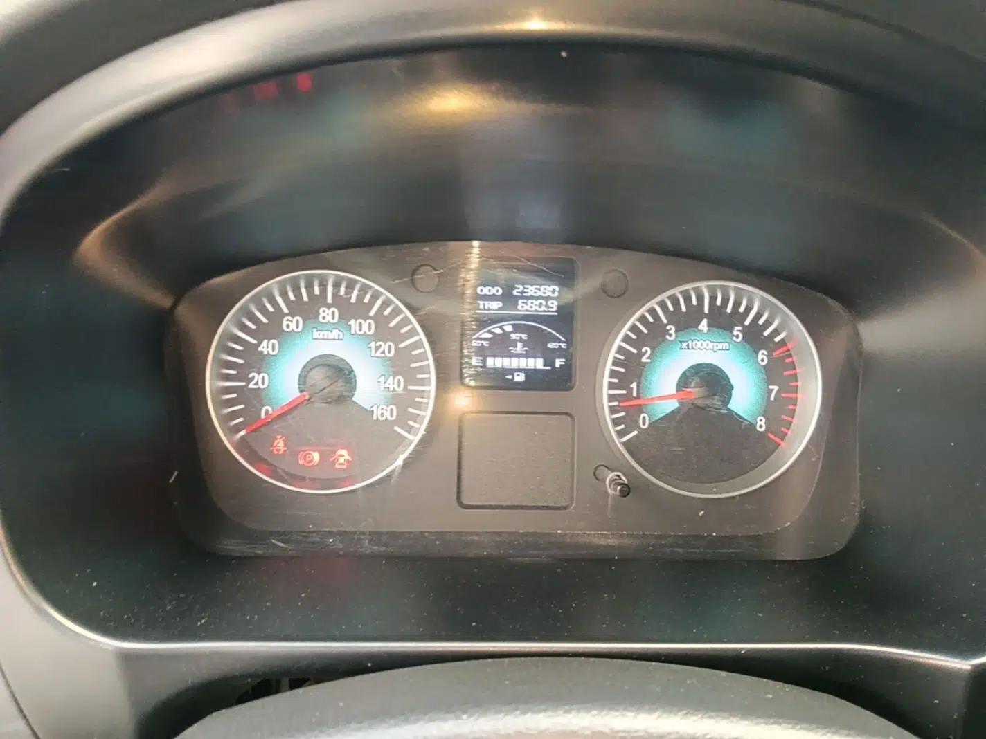 Jinbei Gold Hiace 2023 1.5L Passenger Van Travel Lion 5/6/7-Seater with Central Air Conditioning — миниатюра 14