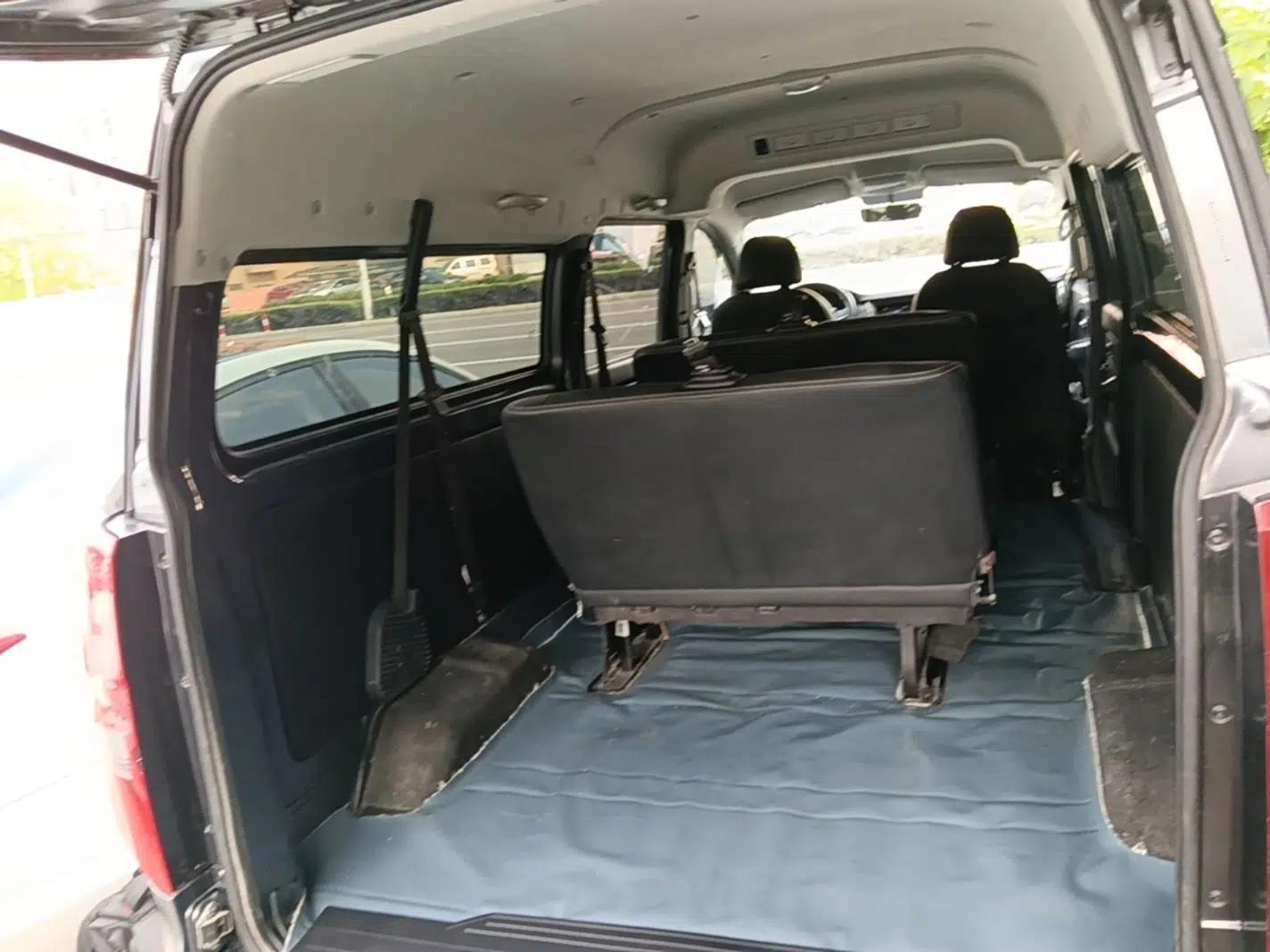 Jinbei Gold Hiace 2023 1.5L Passenger Van Travel Lion 5/6/7-Seater with Central Air Conditioning — миниатюра 22
