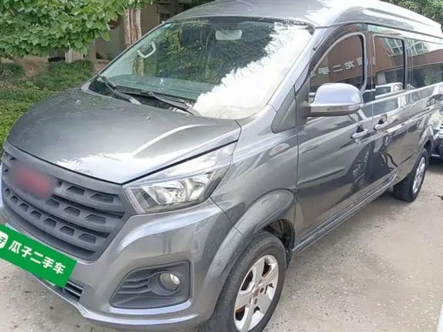 Jinbei Gold Hiace 2023 1.5L Passenger Van Travel Lion 5/6/7-Seater with Central Air Conditioning