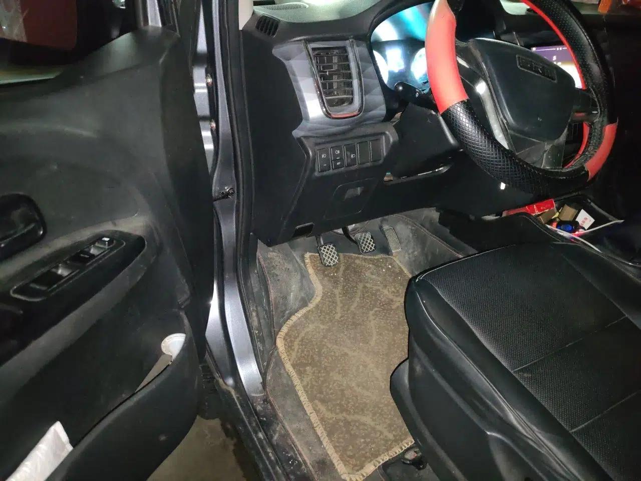 Jinbei Gold Hiace 2021 1.5L Passenger Van Travel Lion 6-Seater — миниатюра 16