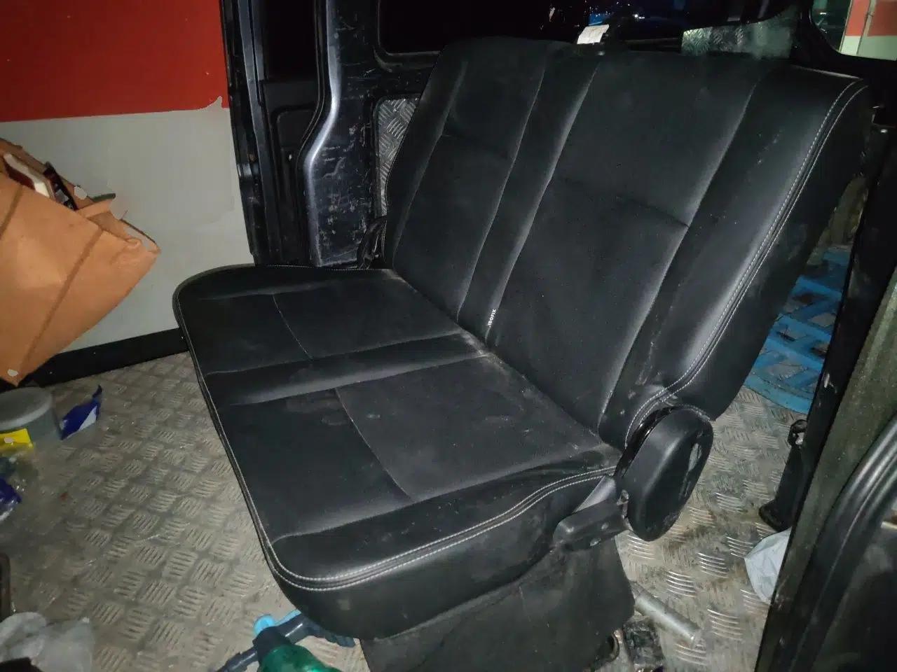 Jinbei Gold Hiace 2021 1.5L Passenger Van Travel Lion 6-Seater — миниатюра 17