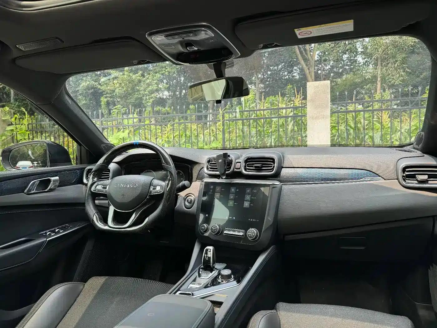 Lynk & Co 03 PHEV 2021 1.5T — миниатюра 17