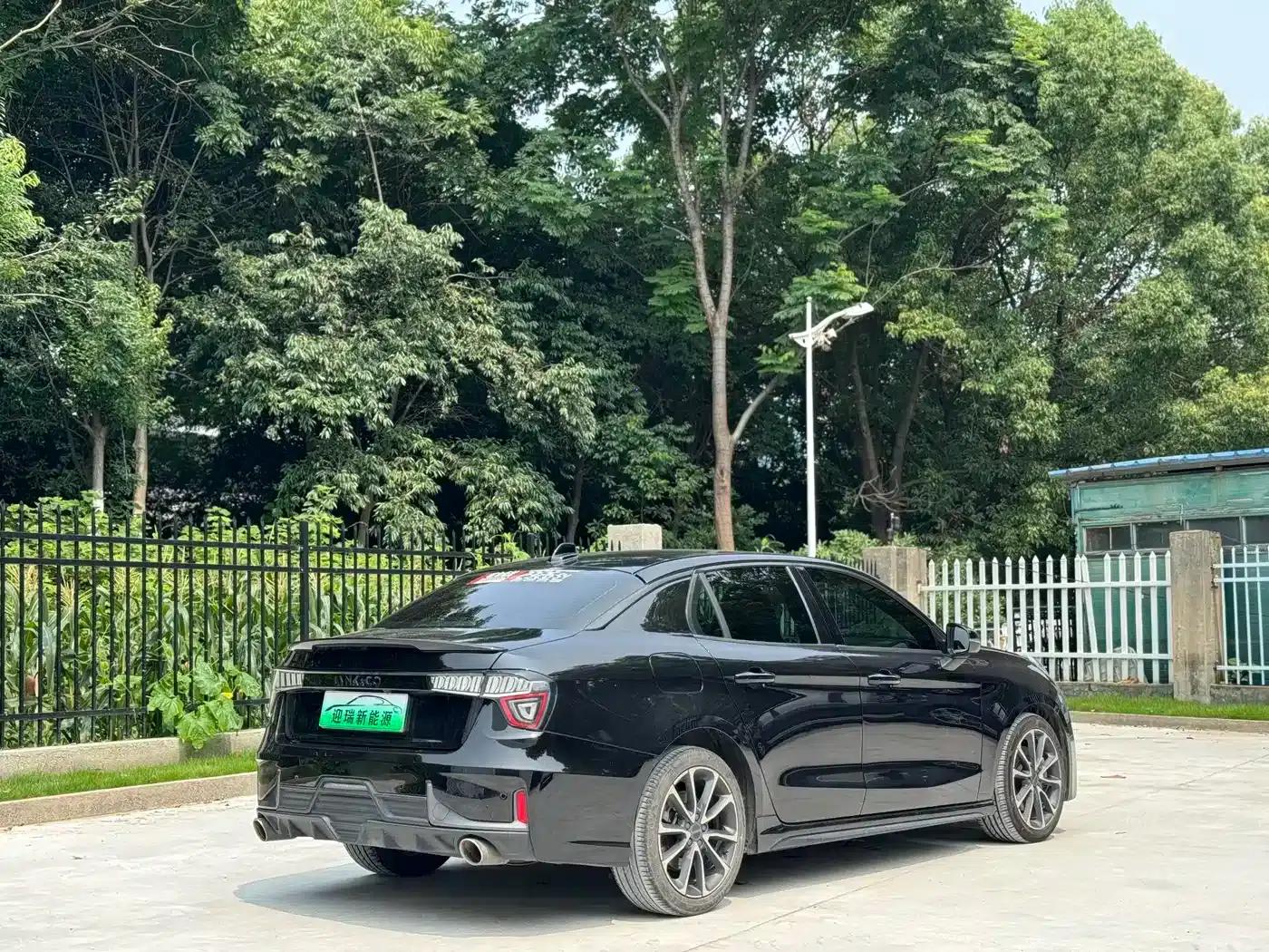 Lynk & Co 03 PHEV 2021 1.5T — миниатюра 7