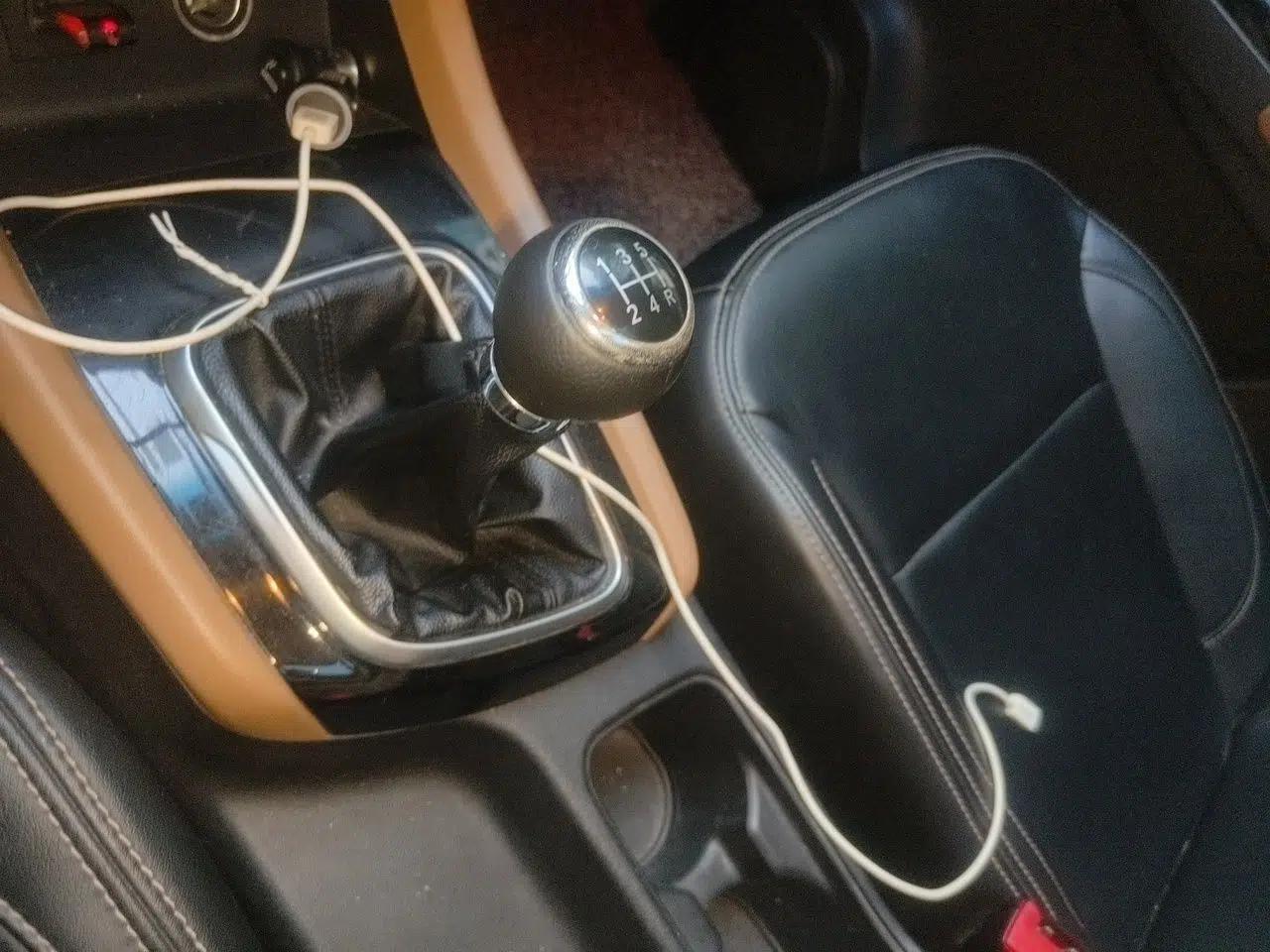 Jinbei F50 2017 1.6L Manual Luxury Model — миниатюра 14