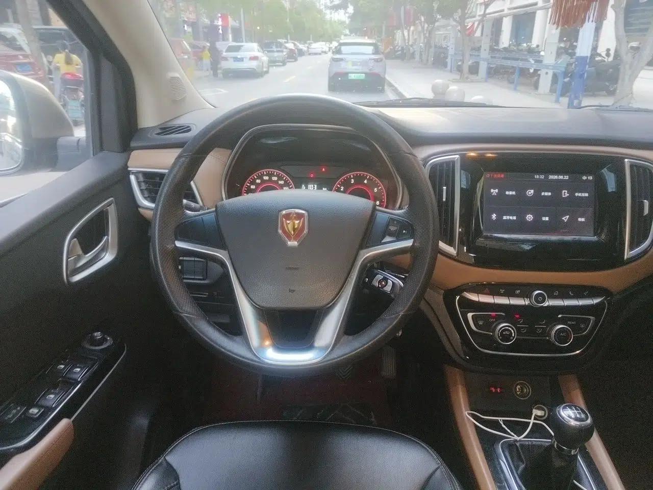 Jinbei F50 2017 1.6L Manual Luxury Model — миниатюра 10