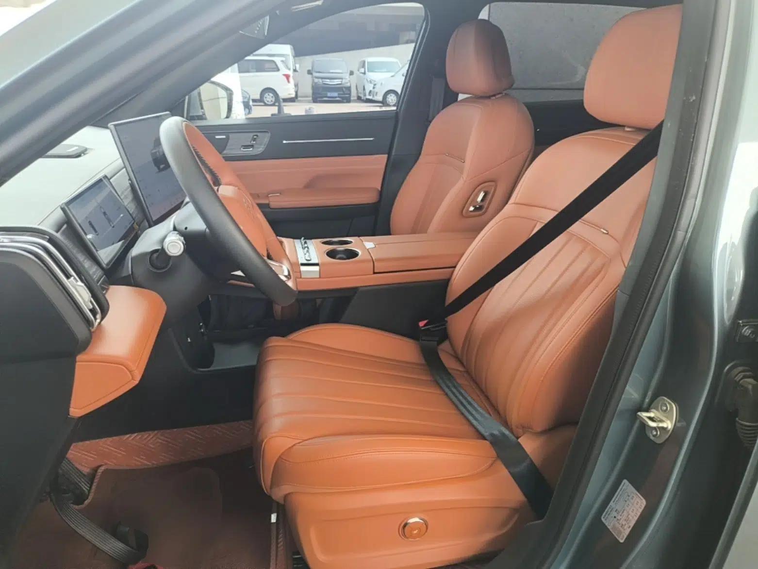 JETOUR X70L 2026 Model—2.0TD Automatic Flagship, 7-seater — миниатюра 27