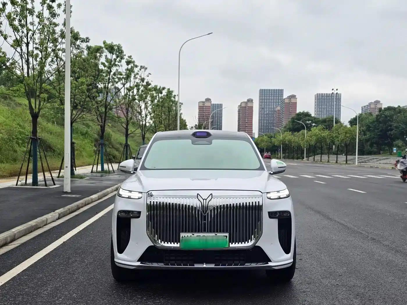 Voyah Taishan 2026 Max — миниатюра 2