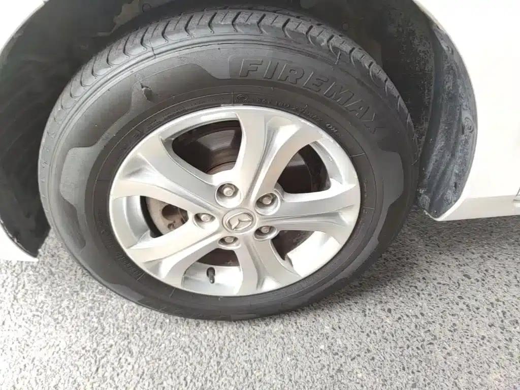 Mazda 3 Axela 2015 Sedan 1.6L Automatic Comfort Model — миниатюра 23