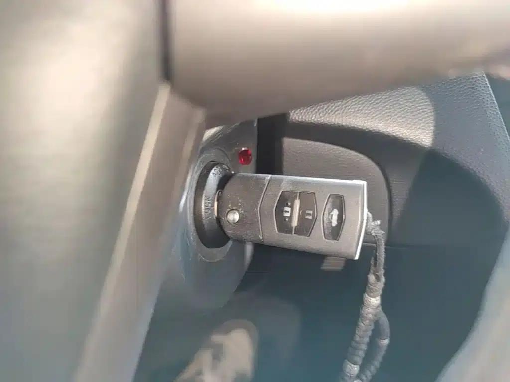 Mazda 3 Axela 2015 Sedan 1.6L Automatic Comfort Model — миниатюра 9