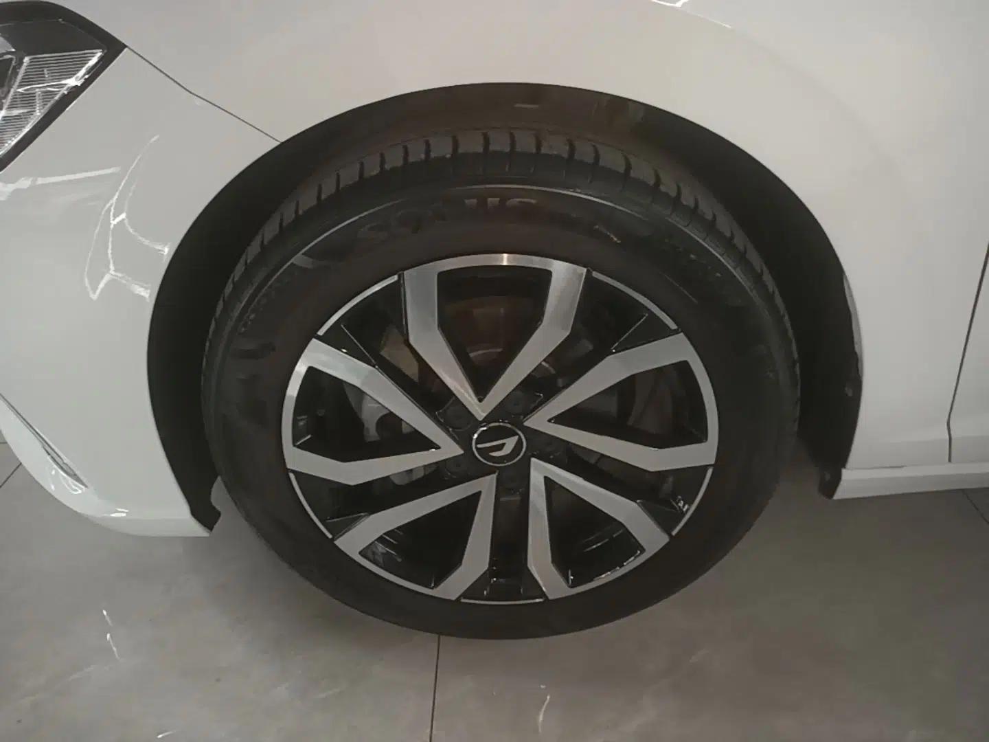 Jetta VA7 2025 1.4T First-Come First-Served Edition — миниатюра 10