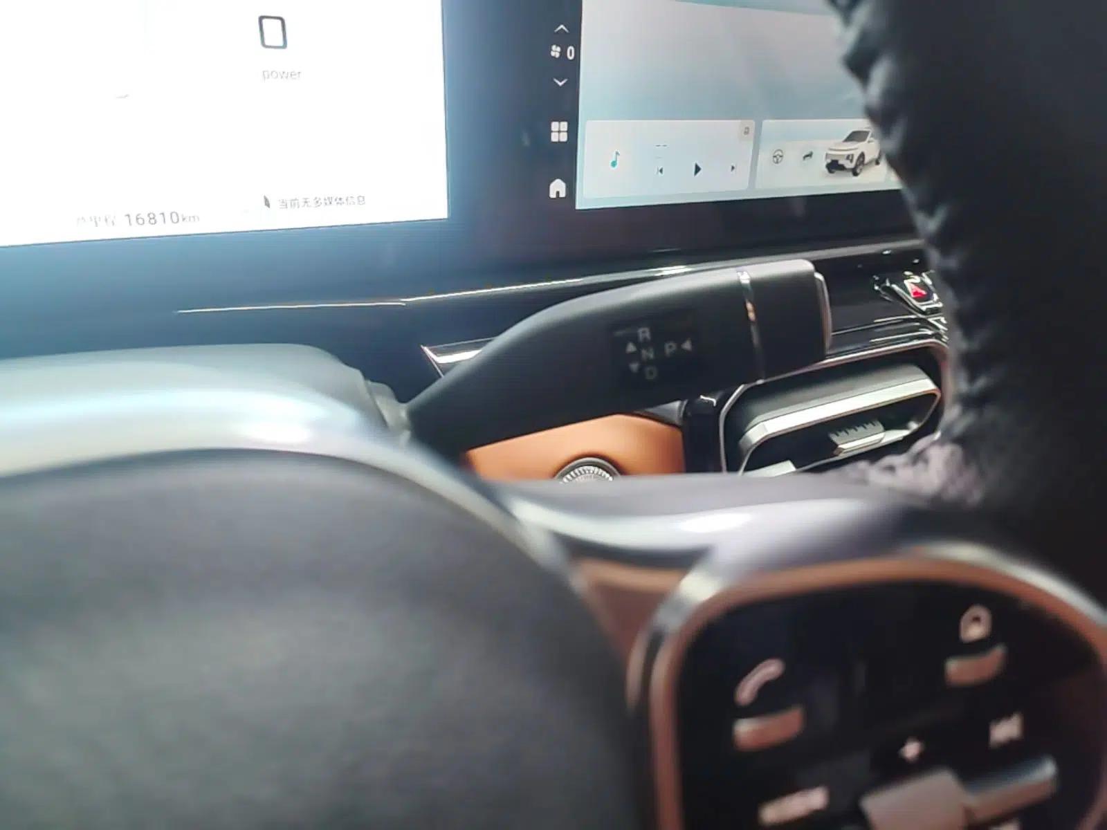 JETOUR Shanhai L7 2024 1.5T 120 km MAX 7-Seater — миниатюра 16