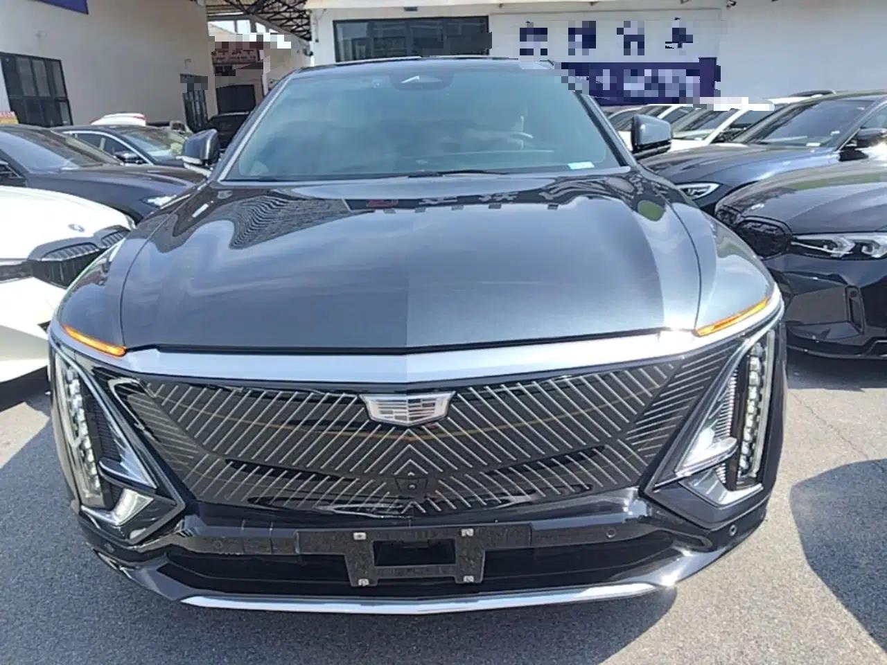 Cadillac LYRIQ 2022 Rear-Drive Long-Range Luxury Edition — миниатюра 2