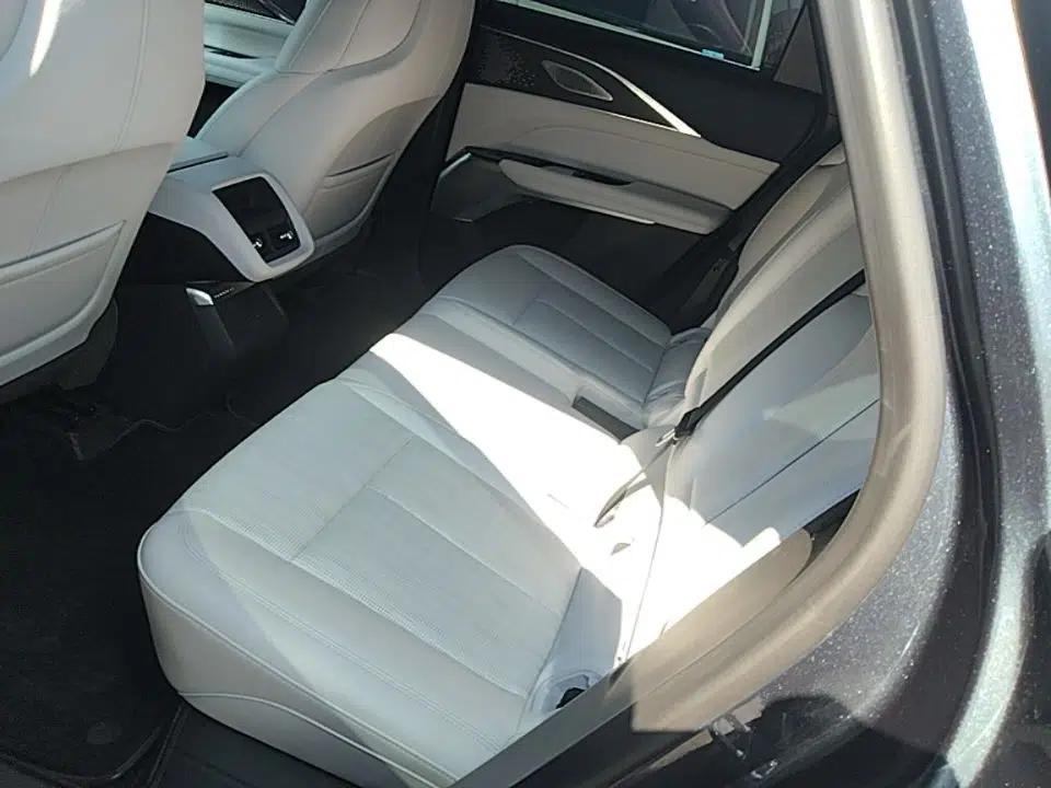 Cadillac LYRIQ 2022 Rear-Drive Long-Range Luxury Edition — миниатюра 20