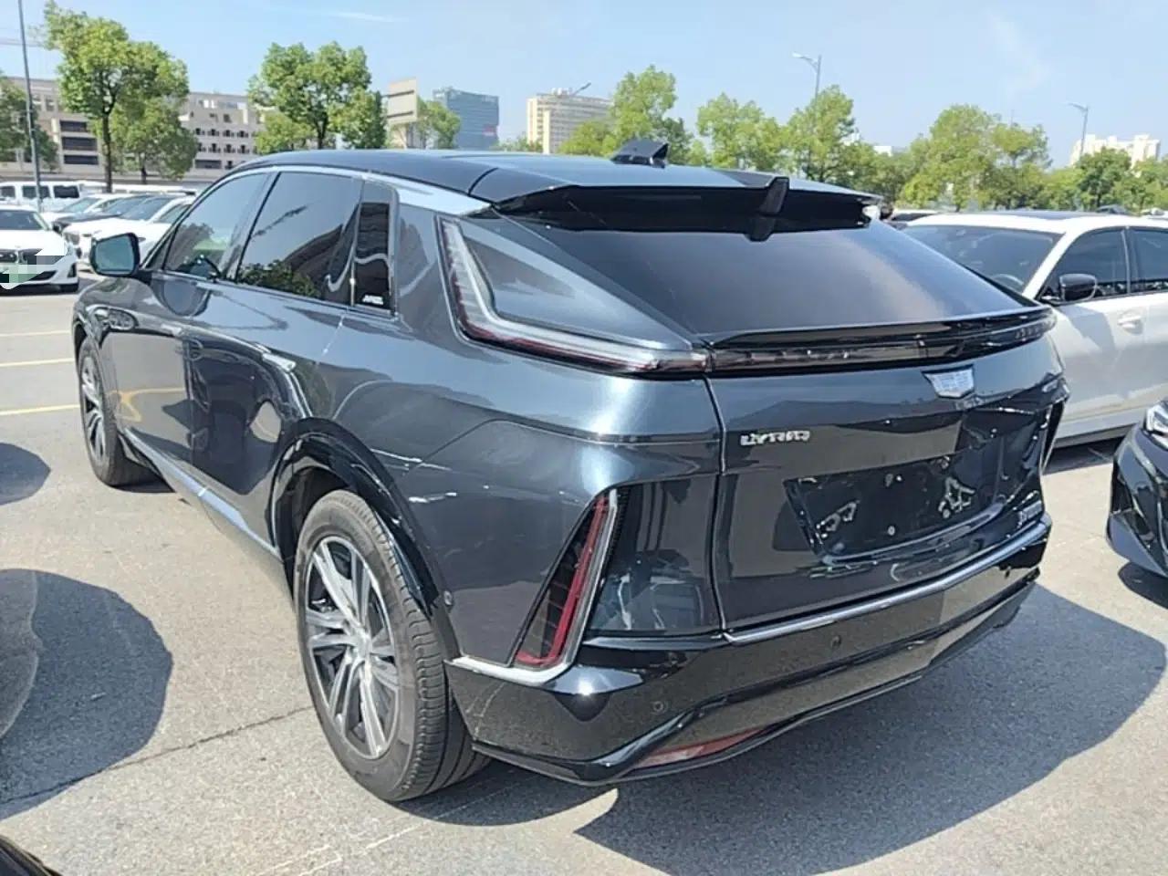Cadillac LYRIQ 2022 Rear-Drive Long-Range Luxury Edition — миниатюра 4