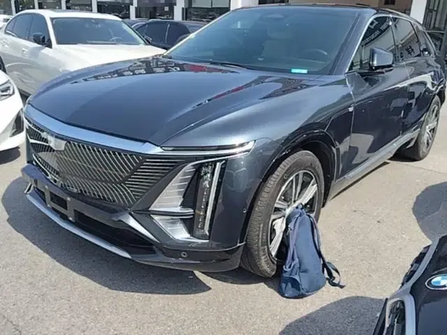Cadillac LYRIQ 2022 Rear-Drive Long-Range Luxury Edition