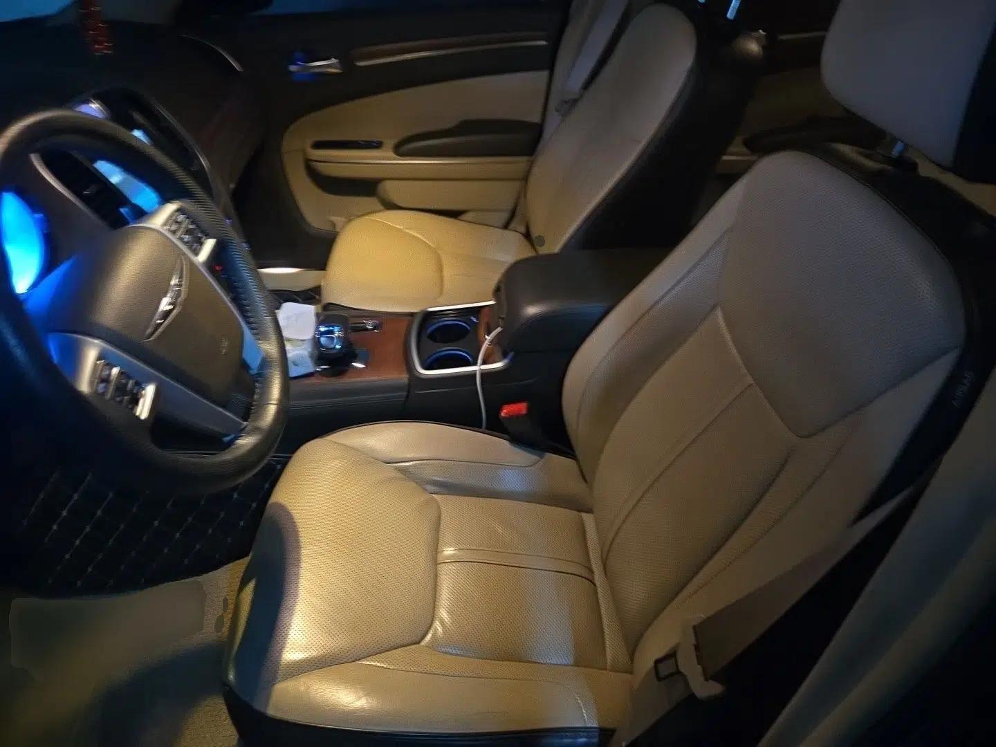 Chrysler 300C 2014 3.0L Excellence Edition — миниатюра 15