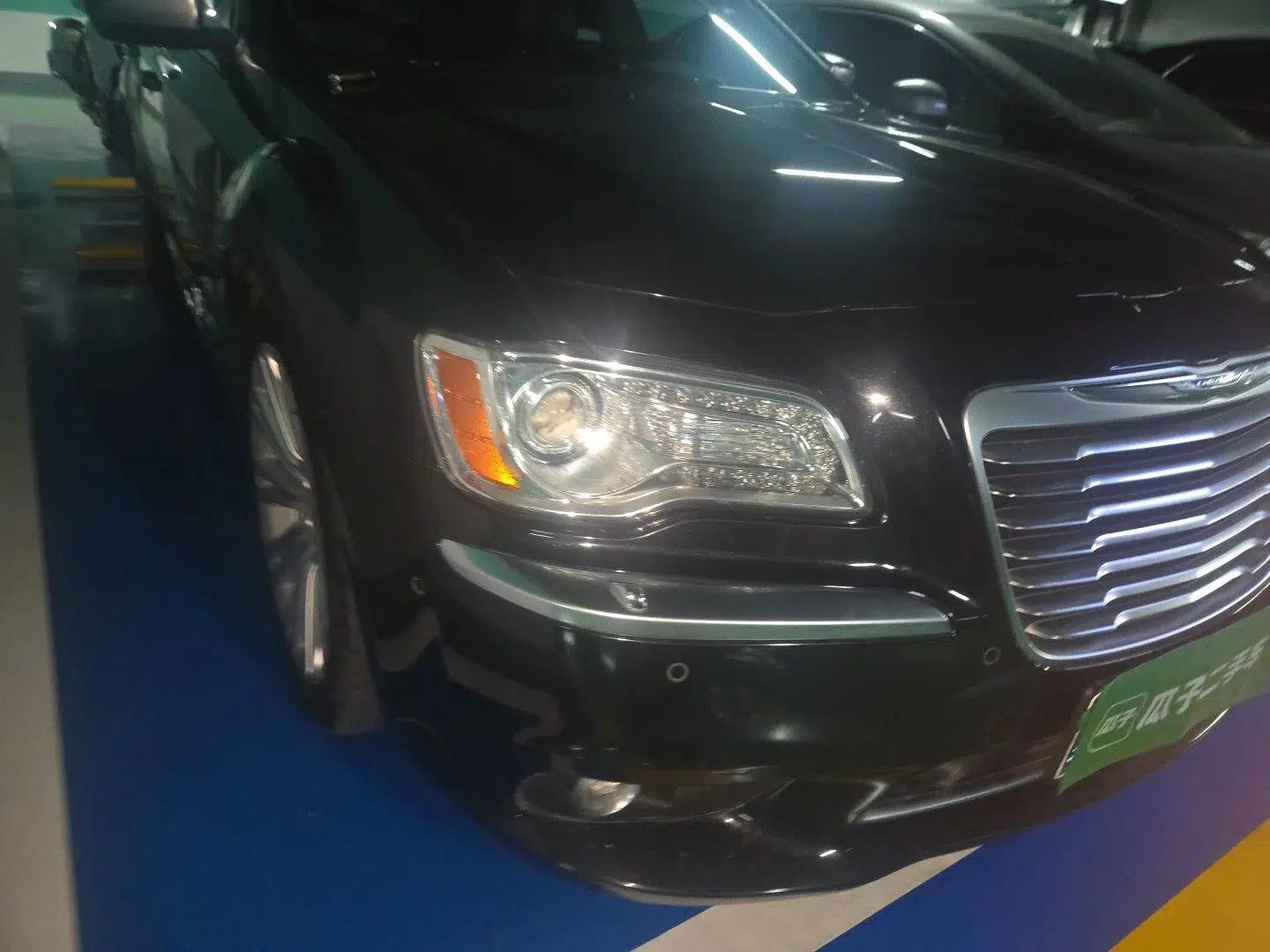 Chrysler 300C 2014 3.0L Excellence Edition — миниатюра 7