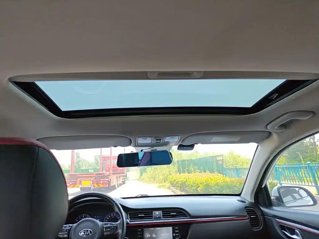 KX CROSS 2018 1.6L Automatic Sunroof Edition — миниатюра 18