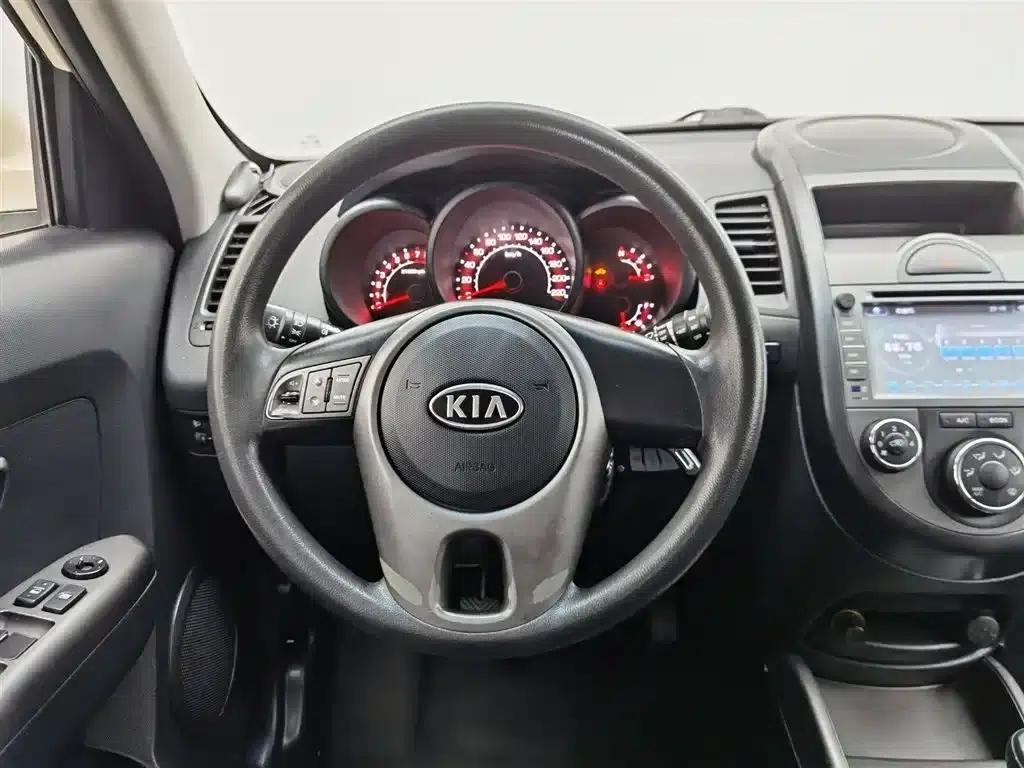 Soul 2013 1.6L MT GL — миниатюра 11