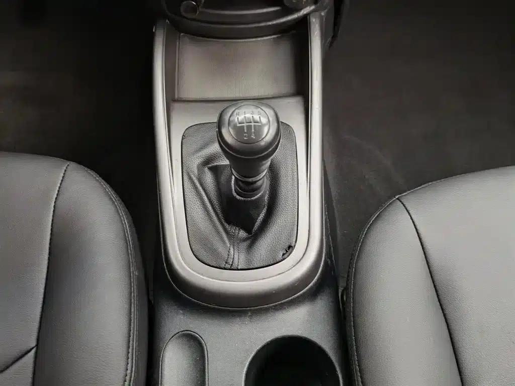 Soul 2013 1.6L MT GL — миниатюра 13