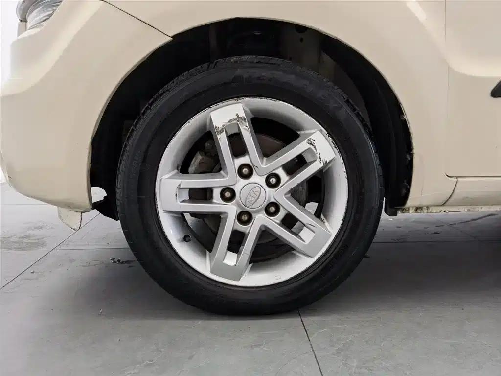 Soul 2013 1.6L MT GL — миниатюра 17