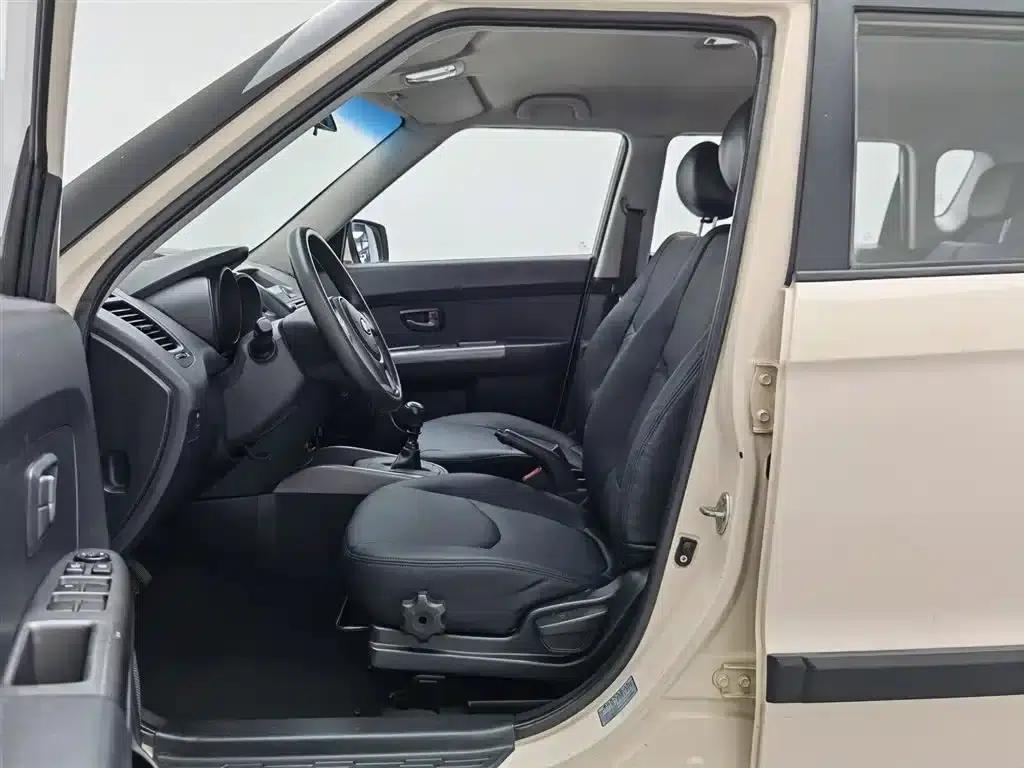 Soul 2013 1.6L MT GL — миниатюра 10