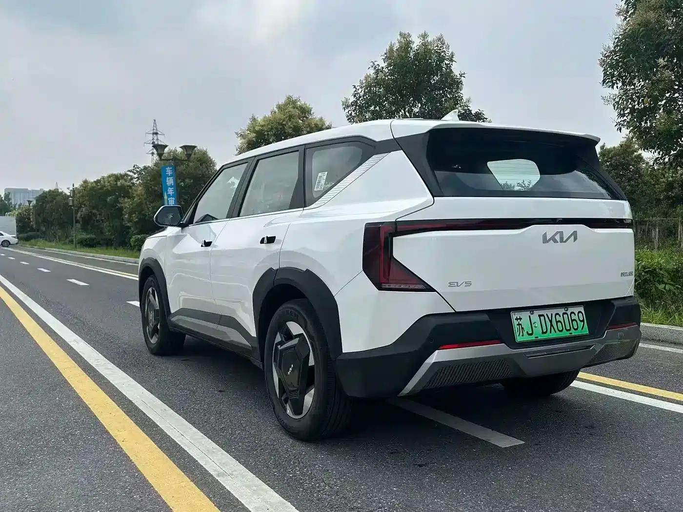 Kia EV5 2025 530 Air — миниатюра 13