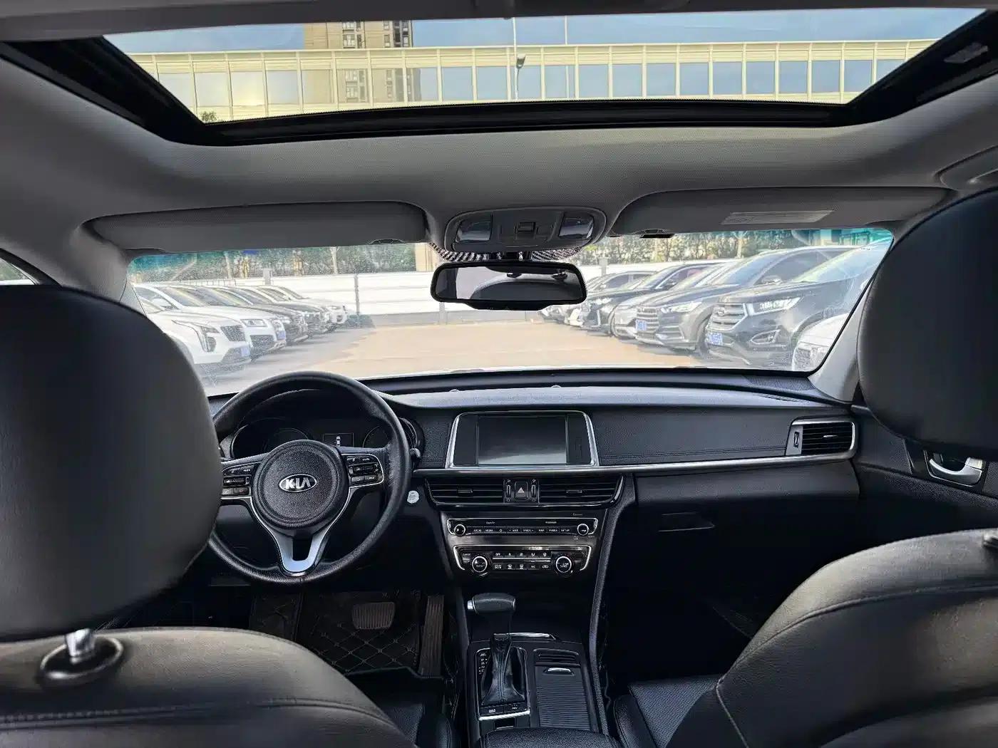 Kia K5 PHEV 2018 2.0L Smart Edition — миниатюра 4
