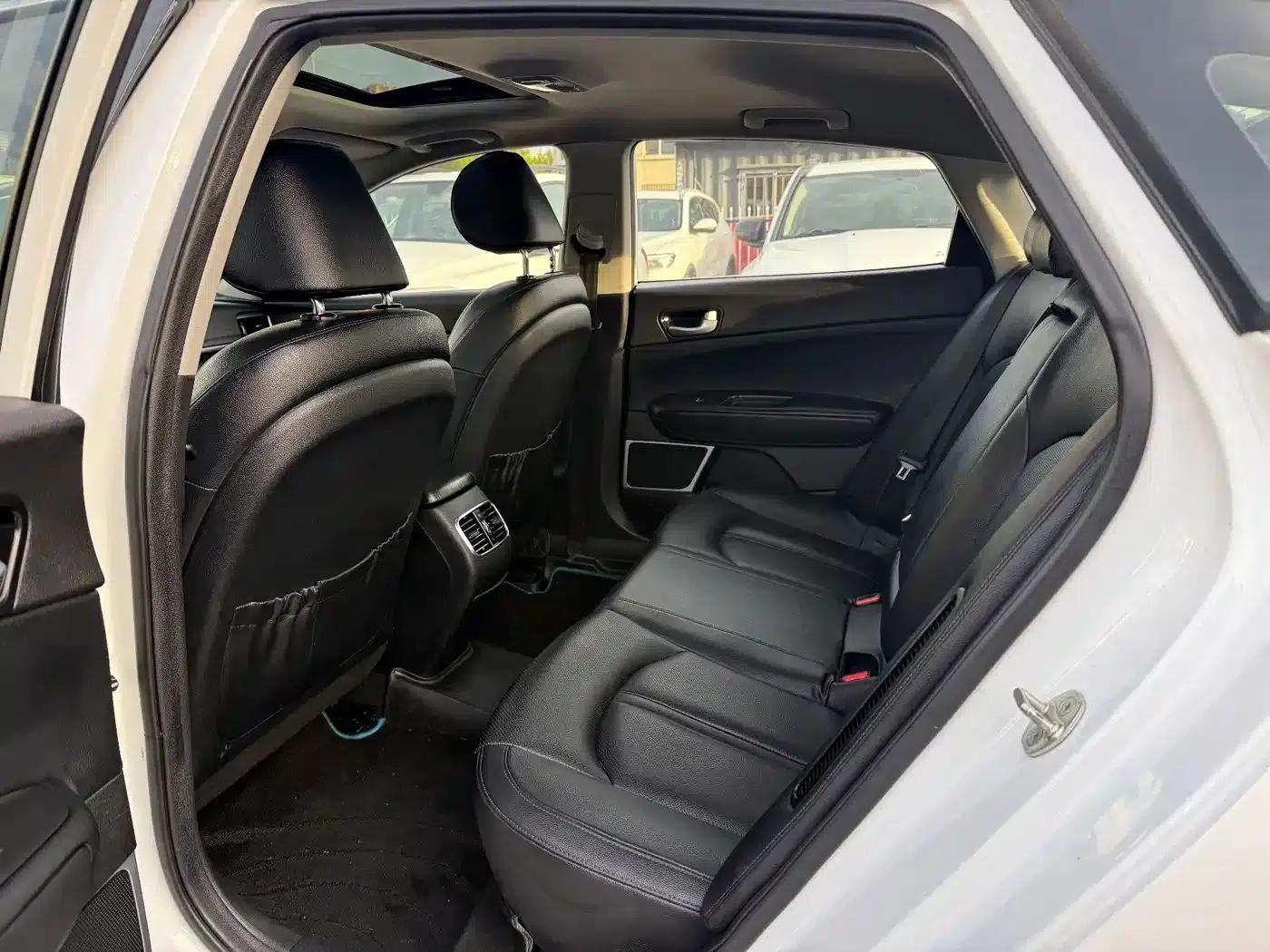 Kia K5 PHEV 2018 2.0L Smart Edition — миниатюра 5