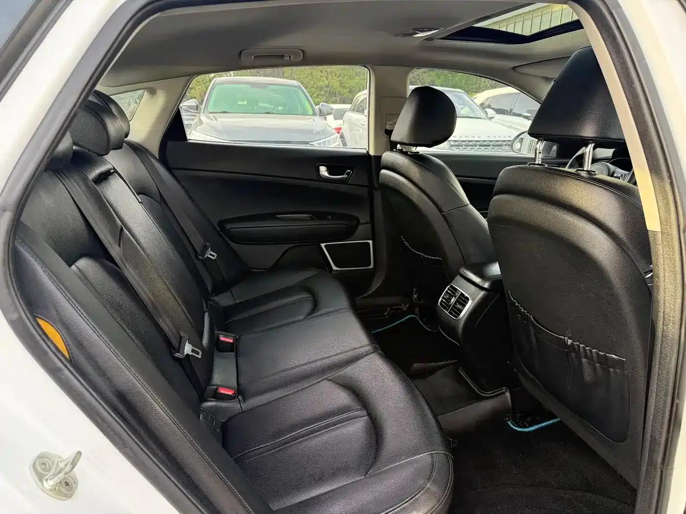 Kia K5 PHEV 2018 2.0L Smart Edition — миниатюра 8