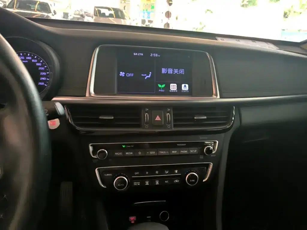 Kia K5 PHEV 2018 2.0L Smart Edition — миниатюра 13