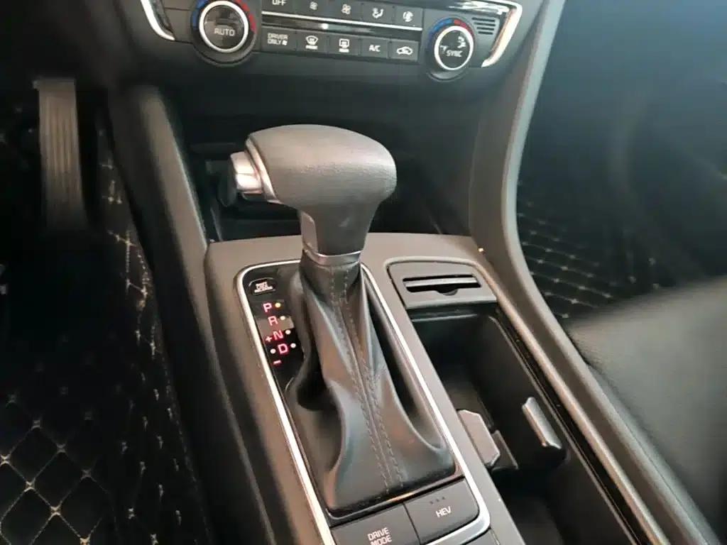Kia K5 PHEV 2018 2.0L Smart Edition — миниатюра 14