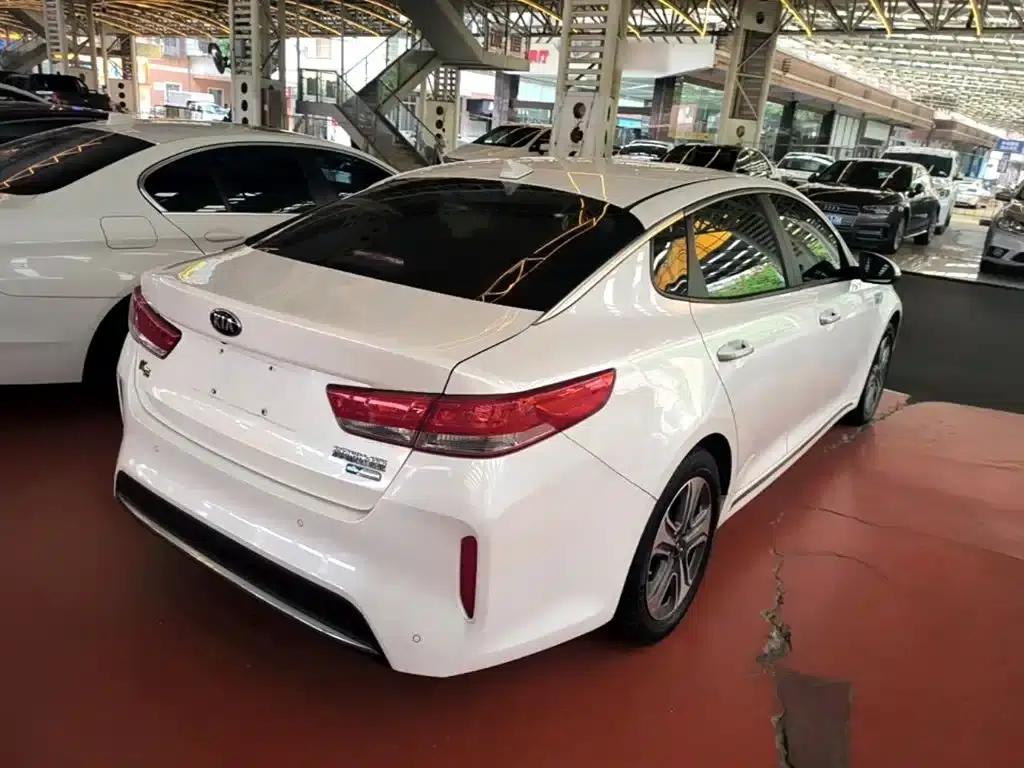 Kia K5 PHEV 2018 2.0L Smart Edition — миниатюра 7